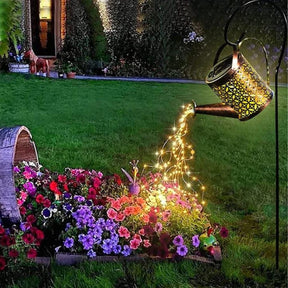 VERZAUBERTE GIESSKANNE