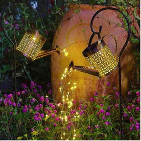 VERZAUBERTE GIESSKANNE